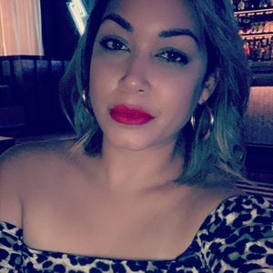 Meet your Posher, Ilsa